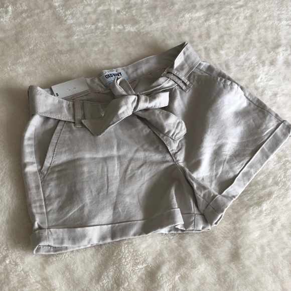 NWT UNWORN Beige Shorts Old Navy - Picture 2 of 6